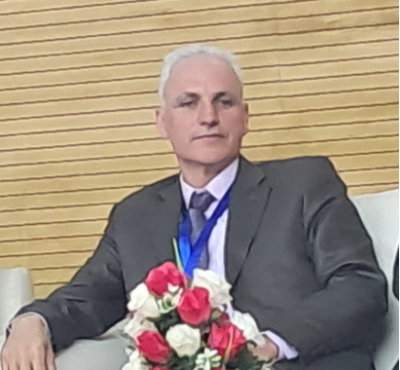 يونس العزوزي